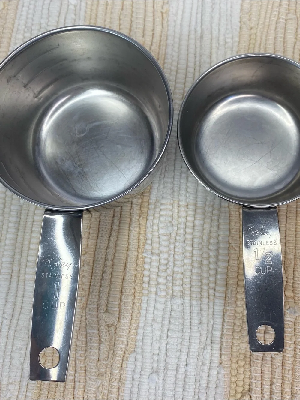 VTG FOLEY SCRIPT 4 PIECE STAINLESS MEASURING CUP SET 1/4 1/3 1/2 1 CUP w/SPOUT